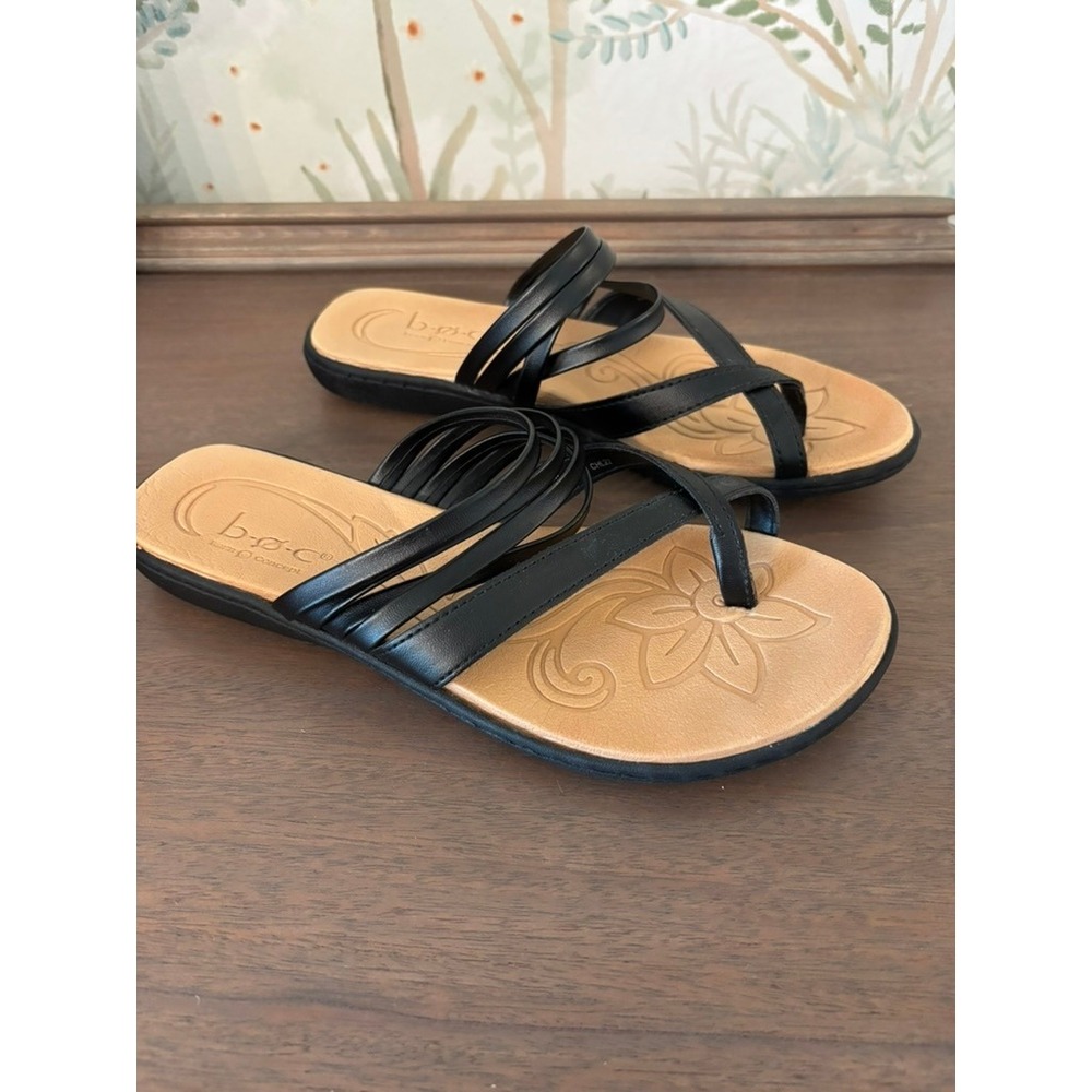 B.O.C. Born Concept Strappy Thong Sandals Womens 8 Black BC0001300 CHL22 Flat